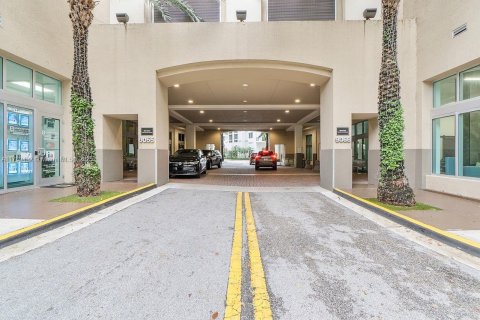 Купить кондоминиум в Майами, Флорида 1 спальня, 61.04м2, № 2053468 - фото 24