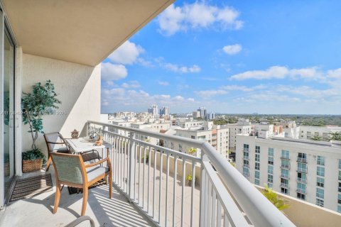 Купить кондоминиум в Майами, Флорида 1 спальня, 61.04м2, № 2053468 - фото 7