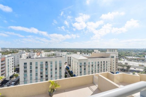 Купить кондоминиум в Майами, Флорида 1 спальня, 61.04м2, № 2053468 - фото 23
