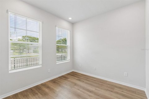 Townhouse in Orlando, Florida 3 bedrooms, 179.49 sq.m. № 2259327 - photo 11