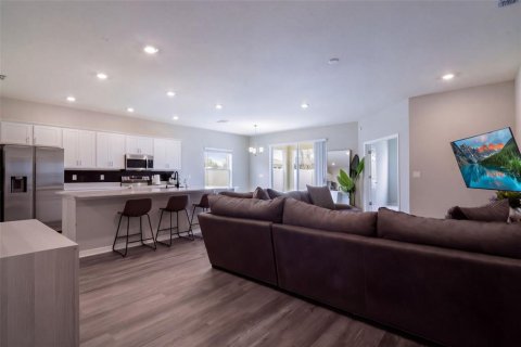 Villa ou maison à vendre à Davenport, Floride: 4 chambres, 188.5 m2 № 2413728 - photo 8