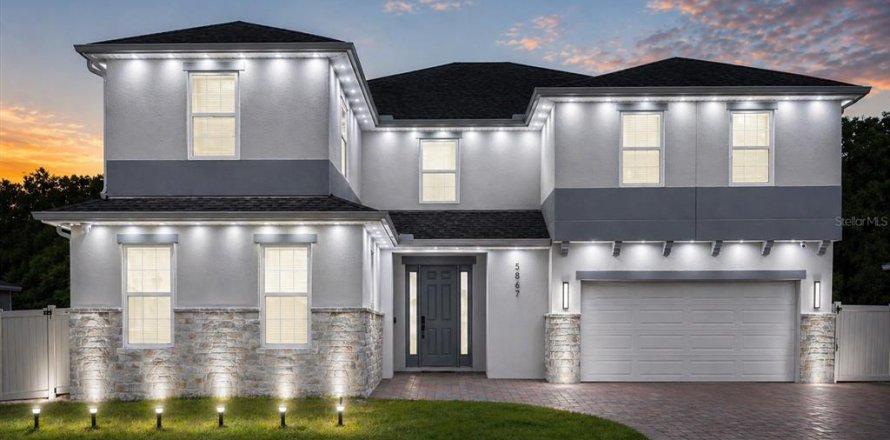House in Mount Dora, Florida 6 bedrooms, 430.88 sq.m. № 2142545