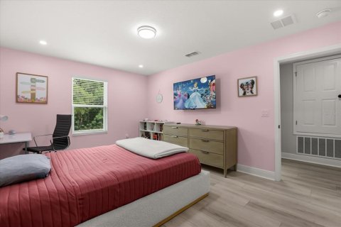 House in Mount Dora, Florida 6 bedrooms, 430.88 sq.m. № 2142545 - photo 30
