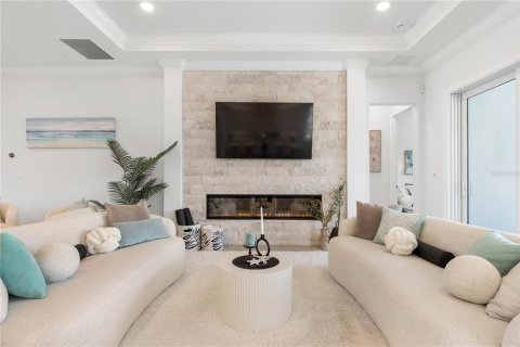 Villa ou maison à vendre à Palm Coast, Floride: 5 chambres, 332.87 m2 № 2345377 - photo 13
