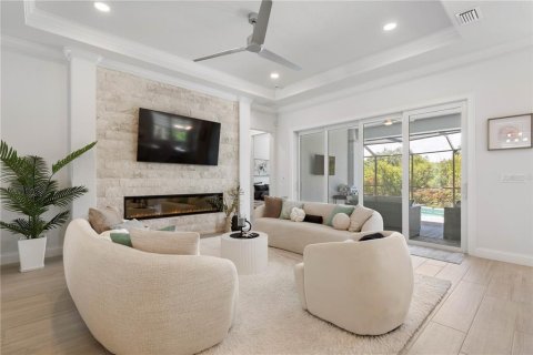 Villa ou maison à vendre à Palm Coast, Floride: 5 chambres, 332.87 m2 № 2345377 - photo 8