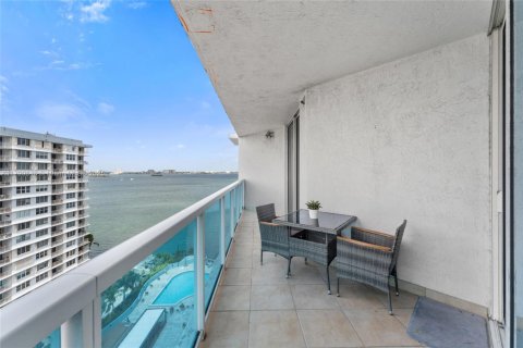 Condominio en venta en North Bay Village, Florida, 2 dormitorios, 113.43 m2 № 1656250 - foto 22