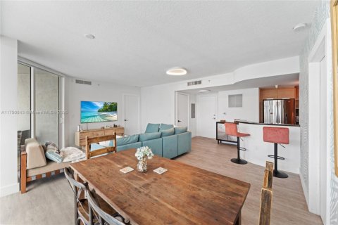 Condominio en venta en North Bay Village, Florida, 2 dormitorios, 113.43 m2 № 1656250 - foto 6