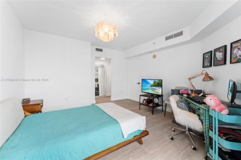 Condominio en venta en North Bay Village, Florida, 2 dormitorios, 113.43 m2 № 1656250 - foto 12
