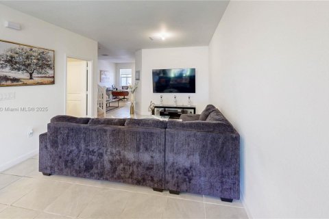 Townhouse in Homestead, Florida 3 bedrooms, 169.73 sq.m. № 1882233 - photo 7