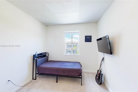 Townhouse in Homestead, Florida 3 bedrooms, 169.73 sq.m. № 1882233 - photo 23