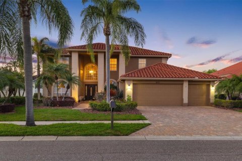 Casa en Palm Harbor, Florida 4 dormitorios, 311.41 m2 № 2121339