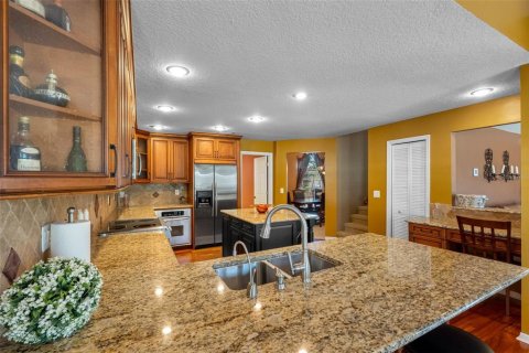 Casa en venta en Palm Harbor, Florida, 4 dormitorios, 311.41 m2 № 2121339 - foto 11