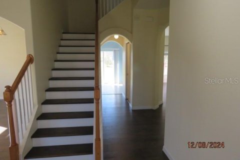 House in Zephyrhills, Florida 4 bedrooms, 219.62 sq.m. № 1561444 - photo 2