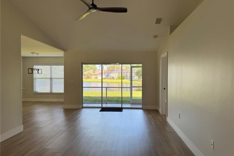 Villa ou maison à louer à Bradenton, Floride: 3 chambres, 129.78 m2 № 2105198 - photo 7