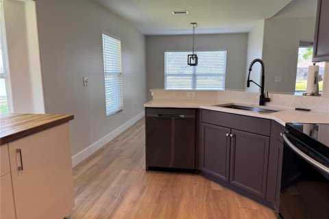 Villa ou maison à louer à Bradenton, Floride: 3 chambres, 129.78 m2 № 2105198 - photo 13