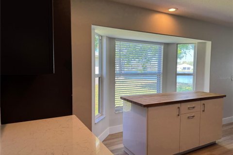 Villa ou maison à louer à Bradenton, Floride: 3 chambres, 129.78 m2 № 2105198 - photo 10