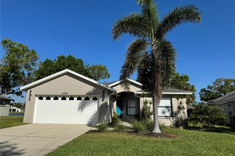 Villa ou maison à Bradenton, Floride 3 chambres, 129.78 m2 № 2105198