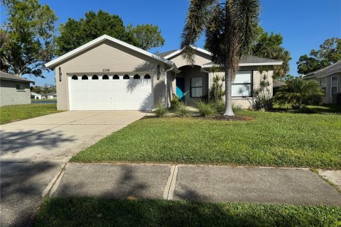 Villa ou maison à louer à Bradenton, Floride: 3 chambres, 129.78 m2 № 2105198 - photo 2