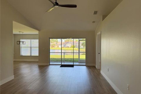 Villa ou maison à louer à Bradenton, Floride: 3 chambres, 129.78 m2 № 2105198 - photo 6
