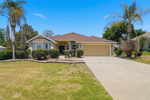 Casa en Lady Lake, Florida 3 dormitorios, 181.53 m2 № 2205691