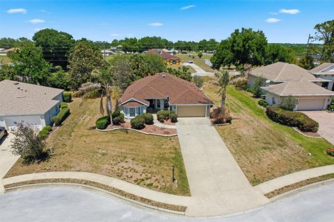 Casa en venta en Lady Lake, Florida, 3 dormitorios, 181.53 m2 № 2205691 - foto 2