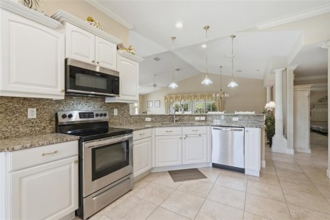 Casa en venta en Lady Lake, Florida, 3 dormitorios, 181.53 m2 № 2205691 - foto 20