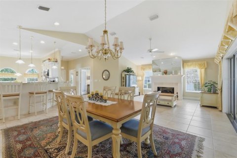 Casa en venta en Lady Lake, Florida, 3 dormitorios, 181.53 m2 № 2205691 - foto 15