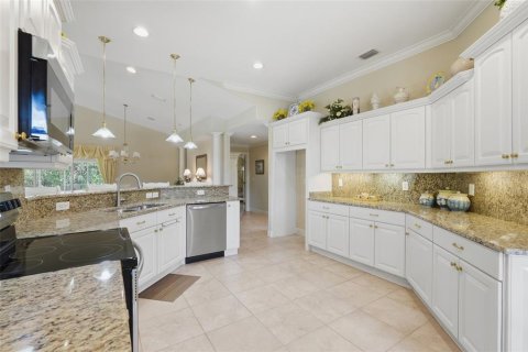 Casa en venta en Lady Lake, Florida, 3 dormitorios, 181.53 m2 № 2205691 - foto 19