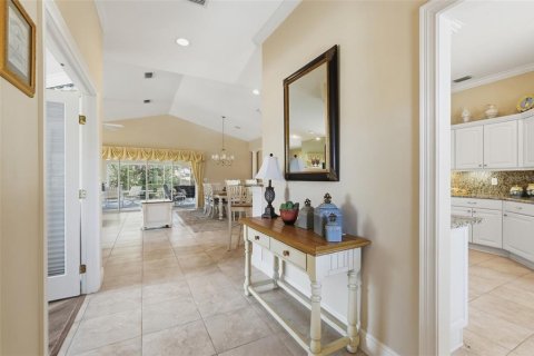 Casa en venta en Lady Lake, Florida, 3 dormitorios, 181.53 m2 № 2205691 - foto 10