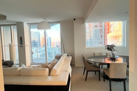 Condo in Miami, Florida, 2 bedrooms  № 2189933 - photo 7