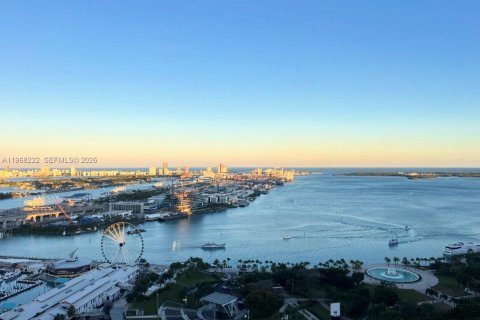 Condo in Miami, Florida, 2 bedrooms № 2189933