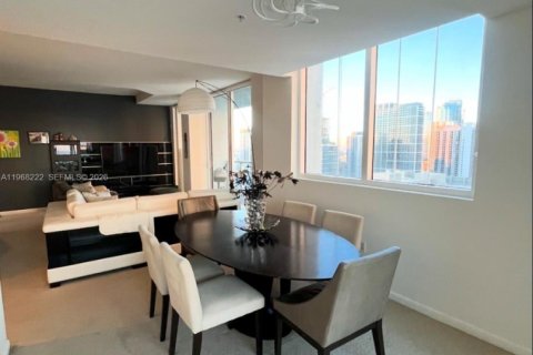 Condo in Miami, Florida, 2 bedrooms  № 2189933 - photo 12