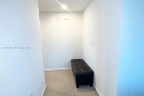 Condo in Miami, Florida, 2 bedrooms  № 2189933 - photo 22