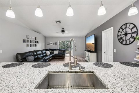 House in Orlando, Florida 3 bedrooms, 117.8 sq.m. № 1778333 - photo 13