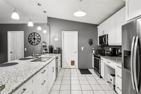 House in Orlando, Florida 3 bedrooms, 117.8 sq.m. № 1778333 - photo 11