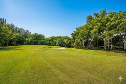 Condominio en venta en Tamarac, Florida, 2 dormitorios, 96.62 m2 № 2189147 - foto 22