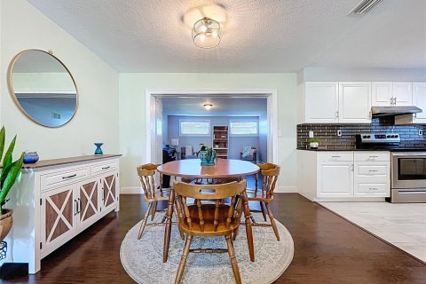 Купить виллу или дом в Пинеллас-Парк, Флорида 11 комнат, 125.98м2, № 1803025 - фото 13