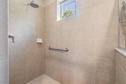 Townhouse in Palm Harbor, Florida 3 bedrooms, 170.94 sq.m. № 1733684 - photo 20