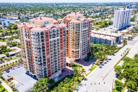 Condominio en alquiler en Fort Lauderdale, Florida, 2 dormitorios, 117.8 m2 № 1154331 - foto 1