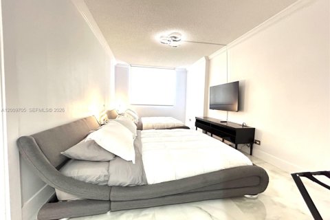 Снять в аренду кондоминиум в Майами-Бич, Флорида 2 спальни, 118.08м2, № 2145753 - фото 18
