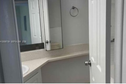 Copropriété à louer à Miami, Floride: 1 chambre, 83.43 m2 № 2170750 - photo 8