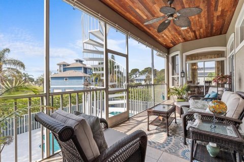 Casa en venta en Tarpon Springs, Florida, 3 dormitorios, 222.04 m2 № 1597699 - foto 18