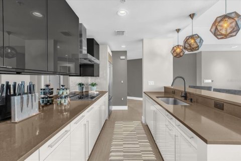 Condo in Orlando, Florida, 2 bedrooms  № 2234985 - photo 13