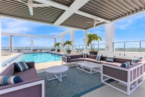 Condo in Orlando, Florida, 2 bedrooms  № 2234985 - photo 2