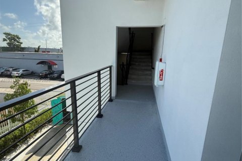 Appartement à louer à Hialeah, Floride: 2 chambres, 80.36 m2 № 1990309 - photo 22