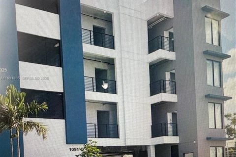 Appartement à louer à Hialeah, Floride: 2 chambres, 80.36 m2 № 1990309 - photo 2