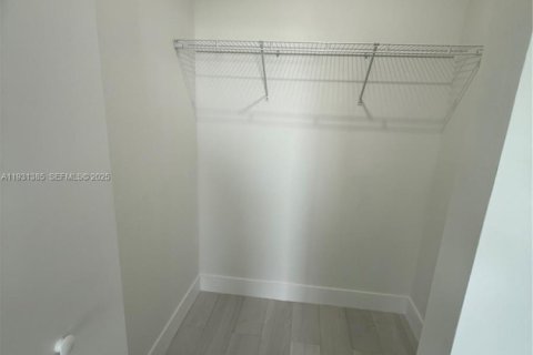 Appartement à louer à Hialeah, Floride: 2 chambres, 80.36 m2 № 1990309 - photo 21