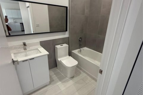 Appartement à louer à Hialeah, Floride: 2 chambres, 80.36 m2 № 1990309 - photo 15