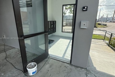 Appartement à louer à Hialeah, Floride: 2 chambres, 80.36 m2 № 1990309 - photo 26