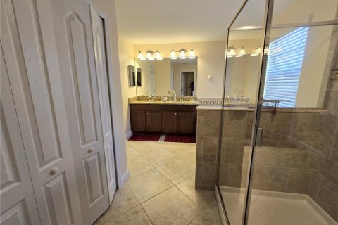 House in Davenport, Florida 5 bedrooms, 264.03 sq.m. № 1564844 - photo 29